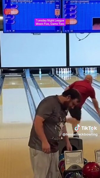 W5G2, I mainly threw the RST Hyperdrive with the Gremlin in the fill. Tony still threw the Theorem Solid and EJ Jackal. Matt threw the Harsh Reality and Craze Hybrid. #bowling #fyp #bowlingtok #househackbowling #stormnation