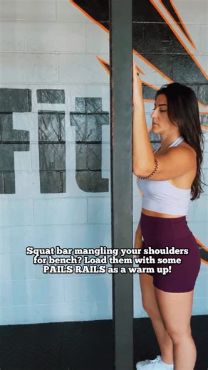 Prepare shoulders for the squat bar with PAILS RAILS 👇 Not only do we want to gain range of motion for the low bar position, but we also want to build TENSION and stability in this position to avoid injury • in 90 degree abduction, isometrically push into internal rotation for ~10sec • isometrically push into external rotation ~10sec • relax, and step forward into a greater pec stretch • repeat Now your shoulder pain from squat will stop ruining your bench sessions 😀 If this doesn’t work, let 