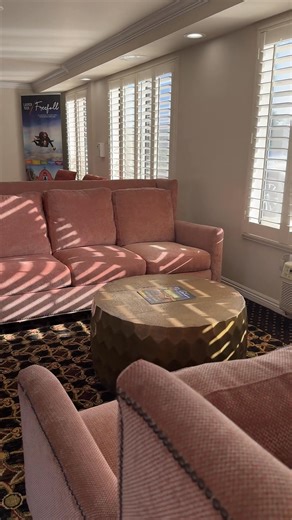 Find comfort and convenience at Lompoc Valley Inn & Suites, where every stay includes a hot breakfast, poolside lounging, and easy access to everything from the Lompoc Wine Ghetto to the scenic Sta. Rita Hills wineries. Stay local, explore more, and feel right at home. 💙 📍 1621 North H St More info 👉 http://bit.ly/4nfBYyI | Explore Lompoc