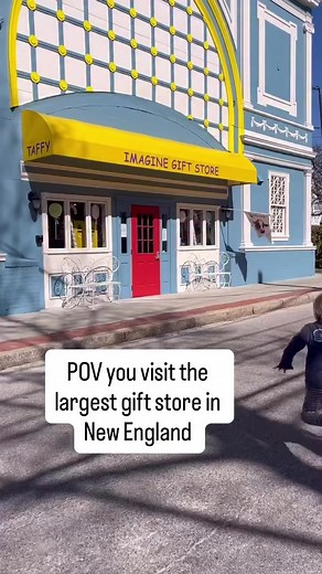 New England's Largest Gift Store in Warren, RI
