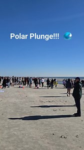 Plunge with us at 11am! #coligny #hiltonhead #colignybeach | Coligny Plaza