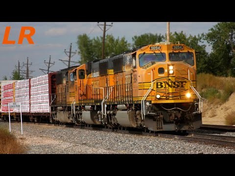 BNSF 9894 South | SD70MAC Trio