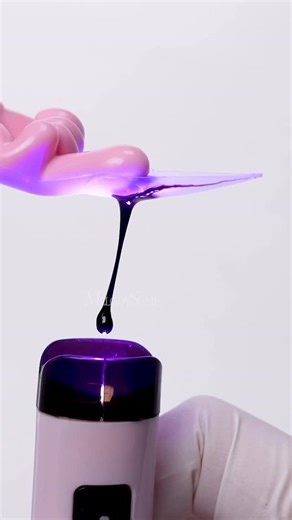 𝐌𝐞𝐥𝐨𝐝𝐲𝐒𝐮𝐬𝐢𝐞 on Instagram: "Why you must have this mini nail lamp in your kit? 💡✨ Using MelodySusie 👉 P-ART01R Mini Handheld LED/UV Nail Lamp 🛍️ Tap the link in my bio to get yours now! #melodysusie #nailart #nails #nailinspo #naillamp"