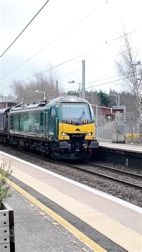 Rail Operations Group Class 93s 5Q02 1128 Carlisle to Inverness C.S.D. passing Shieldmuir #class93