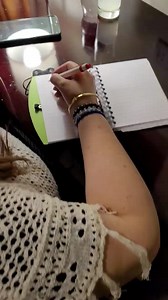 37K views · 1.7K reactions | 類栗‍♂️栗‍♀️LA MANAGER CAPÍTULO IX - ENDORA LEE EL FUTURO. | Rosa María Cifuentes | Facebook