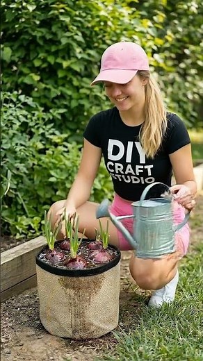 Grow Bags Turned Into an Amazing Green Onion Garden 🧅