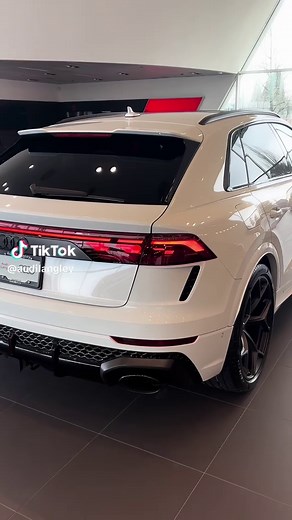 2025 Audi RSQ8: Performance Meets Luxury Review