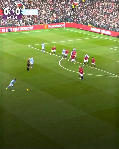 لحظات مثيرة من مباراة كرة القدم