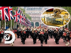 The Queen's Guard Uniforms And Mechanical Singing Birds | How Do They Do It?
