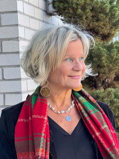 1.4K views · 41 reactions | ✨ DAILY DEALS ✨ Show your love for the place that feels like home… Cape Cod ❤️ Today’s special: Cape Cod Map Necklace – only $20.00 Available in silver or gold These beauties are the perfect touch of coastal charm — simple, meaningful, and made for anyone whose heart belongs to the Cape. To purchase: Comment SOLD with your color choice …and tell us why YOUR heart belongs to Cape Cod  | Cathy's Place | Facebook