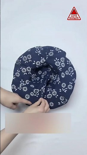 A simple tutorial for making a sun hat is here! The pattern is below. #sunhat #learntocutfromstreet