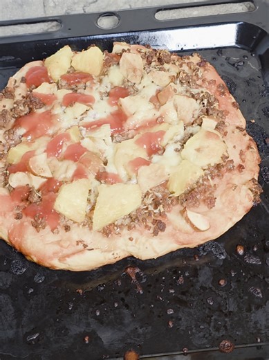 Delicious Pineapple Pizza Recipe
