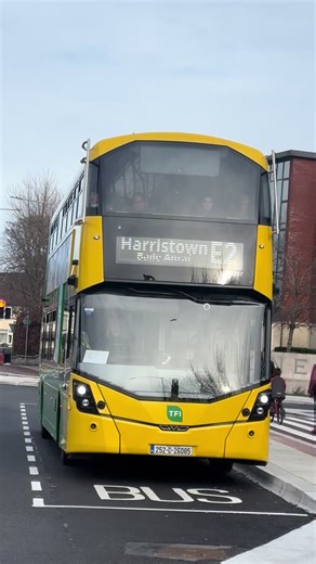 *First day on E2* Dublin bus Wrightbus Streetdeck Electroliner EW257 is seen @ Honey park on an E2 to harristown @𝙕 𝙖 𝙘 𝙈 𝙖 𝙧 𝙥 𝙤🚌 💨 @yup @a