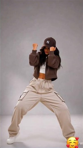 Catching the Ultimate Street Dance Vibes: Smooth Hip-Hop Moves & Outfit Inspo 🔥