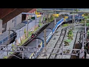 Train tech 3 aspect auto signals