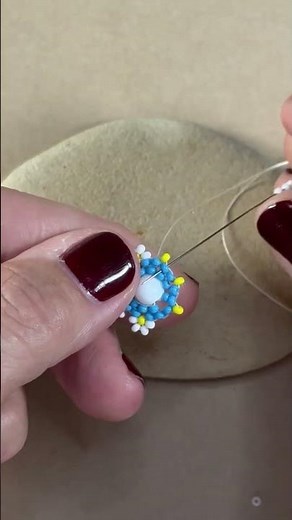 Add This Cute Beaded Petal Edge to Brick Stitch!
