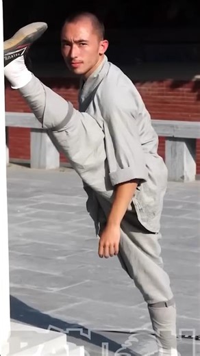 Shaolin monk tests his skills for the first time