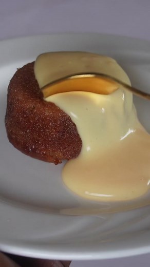 Delicious Malva Pudding Recipe with Syrup and Custard