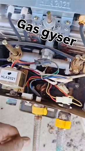 jaspreet saranwali on Instagram: "Gas gyser#repair #reels #mechanical #acrepair #ac"