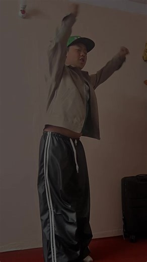 Dhokobunne Dance Performance by Saroj Moktan