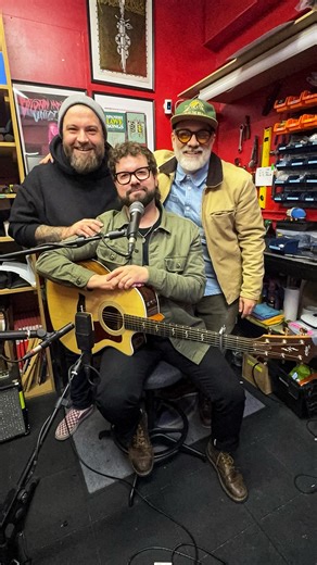 Eat The Setlist on Instagram: "@eatthesetlist X @choosewisely_music We caught up with Choose Wisely right after his exclusive performance of his latest single I Can’t Be Myself. He’s been quietly dropping new music all year, and this third release is the one that finally caught fire even getting picked up by BBC Introducing. Hearing the stripped-back acoustic version was class, but as you can hear from the track overlay, it absolutely slaps with a full band too. But my favourite takeaway? Findin