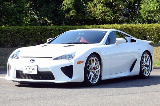 【日本で一番高価な車】レクサスの最高級限定車・LFAの驚異の性能 | MOBY [モビー]