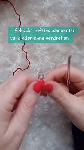 292 reactions · 19 shares | Kleiner Lifehack wie eure Luftmaschenkette beim Verbinden nicht mehr verdreht. 殺 | Franzis Fundus | Facebook