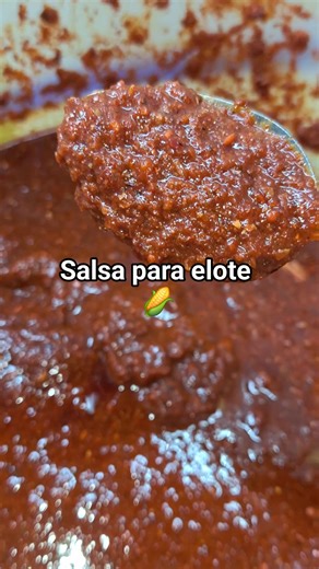 Salsa casera chile limón 🌽 ✅Ingredientes: 4 chiles guajillos 2 chiles de árbol (cantidad al gusto según el picor deseado) 2 limónes (el jugo) 300 gr. De mayonesa de tu preferencia (OPCIONAAAAL) 🗣🗣 100 gr. De chile en polvo Sal al gusto 100 ml. De agua ✅procedimiento: En una olla vas a poner agua a hervir y vierte los chiles sin semillas y sin rabo y cuando estén suaves tus chiles llévalos al vaso de licuadora y agrega el jugo de limón y sal y el agua y licua muy bien y enseguida vas a colar t
