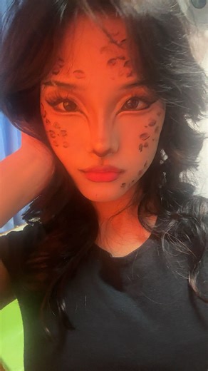 🧿slygrg🦚 on Instagram: "leopard 🐆 . . . . . . . . . . . . . #fyp #makeup #halloween #spooky #explore #costume #worldwide #halloweenmakeup #halloween2025 #halloweenmakeupideas #leopardmakeup"