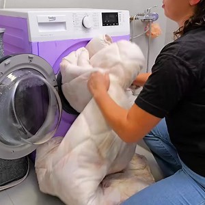 Quick guide to washing a duvet in the machine! ✨🧼 | Childhood cartoons