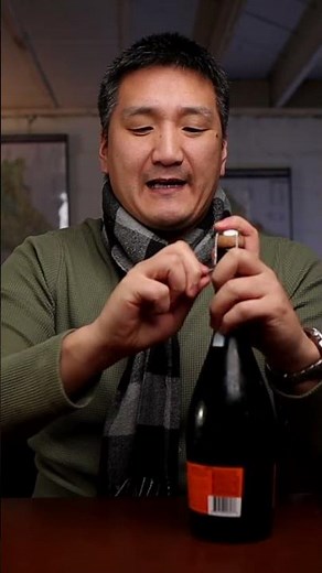 How to open a bottle of PROSECCO...
