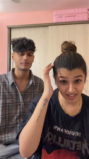 Aayush Sarvaiya on Instagram: "makeup artist banunga ab🕺"