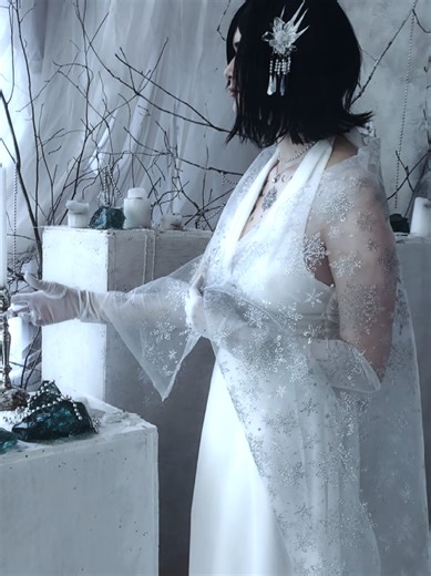 Rukia - Ice queen ❄️ photoshoot backstage #cosplay #bleach #bleachtybw #bleachcosplay #rukia #rukiakuchiki