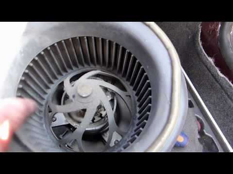 Comment démonter le moteur de ventilation d'habitacle sur Citroën AX