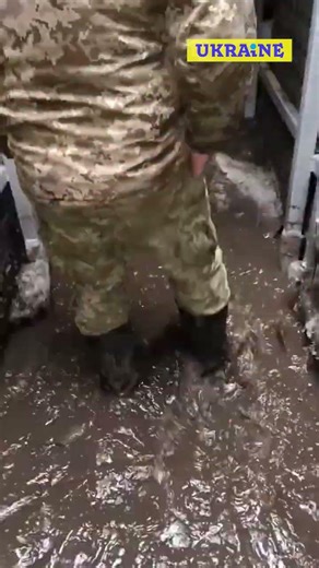 Прийшов час видавати на позиції підводне спорядження.