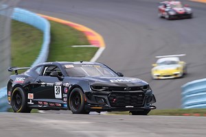 Chevy showcases Camaro SS Trans-Am race car with ZL1 1LE parts