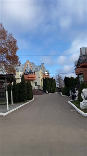 🏥✨ Totul într-un singur loc – oferim soluții complete în medicina reproductivă, adaptate nevoilor fiecărui pacient. 🔬 Serviciile noastre includ: 👩‍⚕️ tratamente de fertilitate și FIV 🧬 programe cu ovocite donate 🤍 maternitate surogat 🧪 laborator embriologic modern 📋 suport medical, juridic și logistic Fiecare program este gândit pentru siguranță, transparență și rezultate reale. #Biotexcom #serviciimedicale #fertilitate #FIV #maternitatesurogat