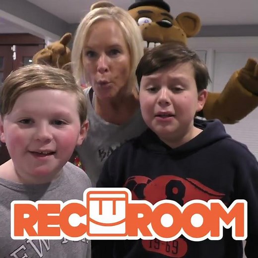 Five Nights at Freddy's in Rec Room (SHORT)