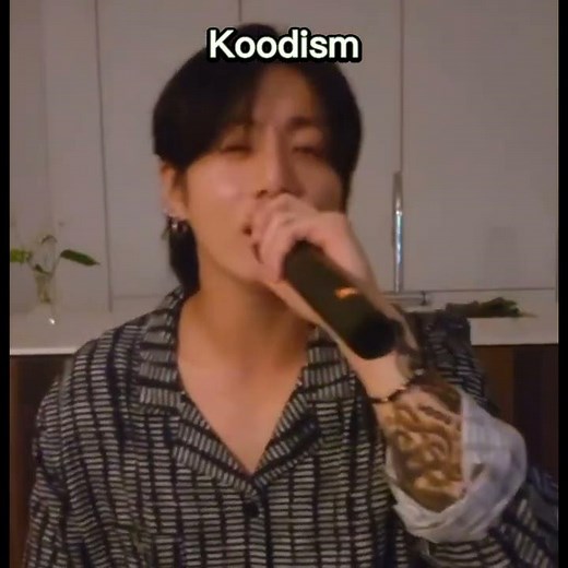 Jungkook singing coffee then Vs now