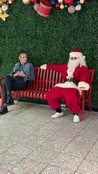 Bad Santa is on the loose 😈🎅🏻