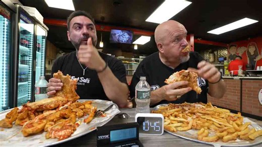 Man attempts to eat 10lb food challenge