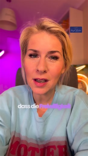 Birgit Fischer on Instagram: "Hallo Liebe, das Dimensionswissen ist wesentlich in der neuen Zeit. Lies gerne mehr über dieses Thema und weitere Prophezeiungen in meinem neuen Buch: ___________________________________________ ___________________________________________ 📖❗️In meinem 5. Buch „Prophezeiungen“ findest du alles über die Energiefelder Geld und Liebespartnerschaften und wie diese sich befruchten: 🌟https://amzn.eu/d/0RpmC0o __________________________________________ ___________________