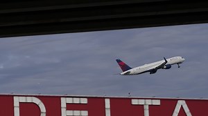 Delta Says Free Wi-Fi Coming to Many US Flights Next Month