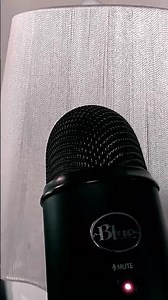 Using the mic to scratch #asmr #asmrshorts #satisfyling