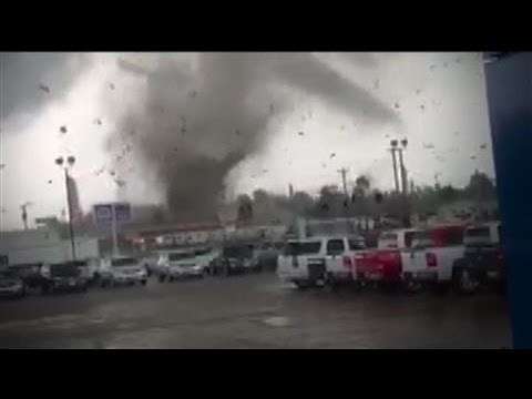 Tornado Rips Through Parking Lot in Kentucky