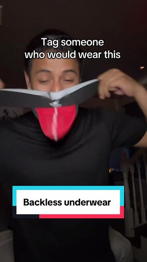Innovative Men's Bagless Underwear for Comfort Running