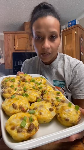 Mini breakfast omelettes | Simple good recipes