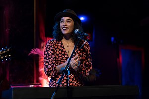 Apple TV  review: 'Little Voice' is sweet but shallow | AppleInsider