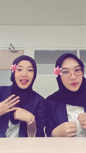 Likemelove (@helow.chi)’s videos with suara asli - tylee.prst - tylee.𝑷𝒓𝒆𝒔𝒆𝒕