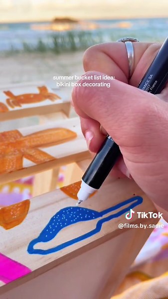 Bikini Box Decorating: Creative Summer Ideas